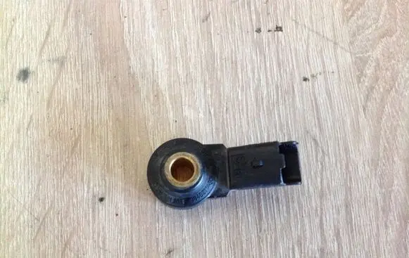 Detonation knock sensor