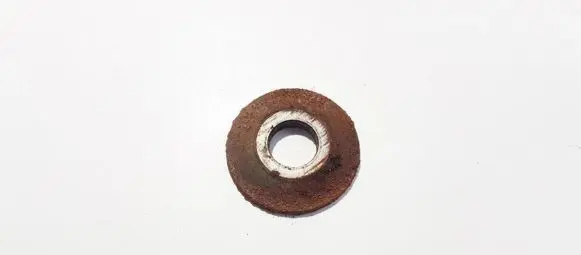 Subaru Legacy Coil spring mount 