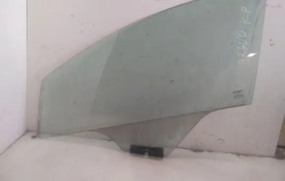 Fiat Bravo Front door window glass four-door
