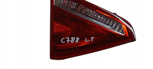 Audi A5 8T 8F Tailgate rear/tail lights 8T0945093