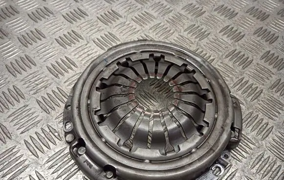 Dacia Sandero Pressure plate C1044315