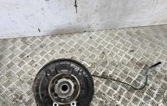 Mercedes-Benz E W213 Rear wheel hub