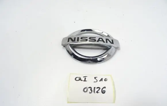 Nissan Qashqai Manufacturer badge logo/emblem 