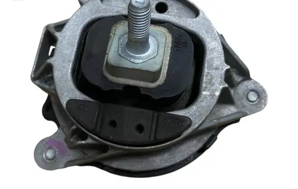 BMW 2 F22 F23 Engine mount bracket 6855460 22116855460