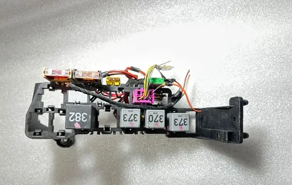 Audi A4 S4 B5 8D Fuse box set 8D1937545