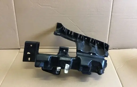 Chrysler Pacifica Bumper support mounting bracket corner 68229239AC