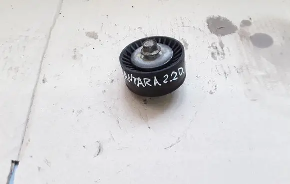 Opel Antara Belt tensioner pulley 968684178
