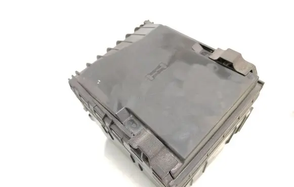 Volkswagen PASSAT B6 Fuse module 3C0937125 63592777 1k0937132f