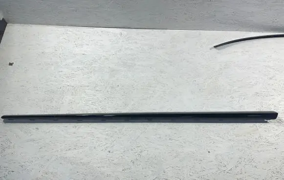 Mercedes-Benz S W222 Side skirt front trim A2226947482