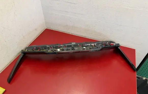 BMW X1 U11 Tailgate/trunk spoiler 7011130 51627011130 5A9A1FF