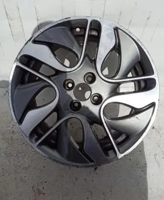 Renault Clio IV R17 alloy rim 