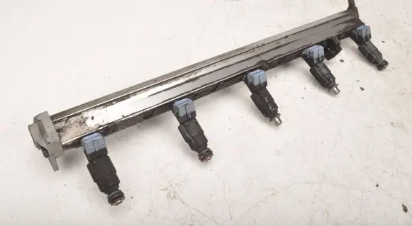 Volvo V70 Fuel main line pipe 0280155830