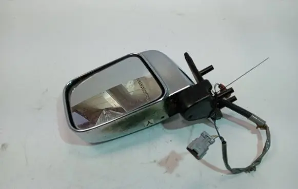 Nissan Navara Front door electric wing mirror