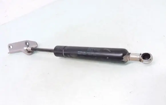 Volvo XC70 Tailgate/trunk strut/damper 8643038