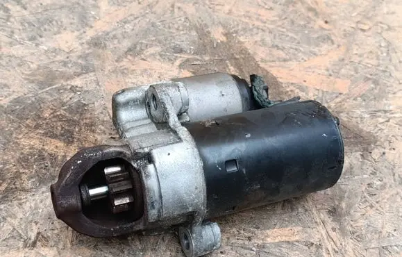Audi A4 S4 B7 8E 8H Starter motor 06E911023C 095507