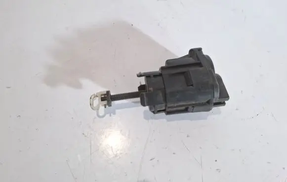 Headlight level adjustment motor