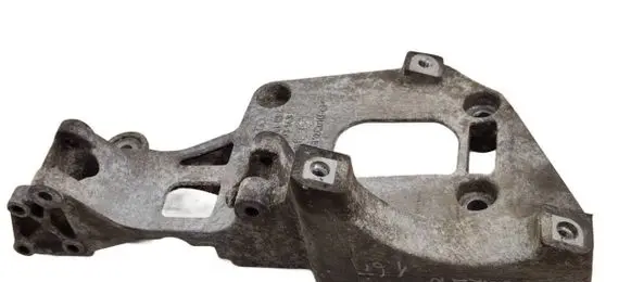 Volkswagen Touran I Generator/alternator bracket 06F903143F