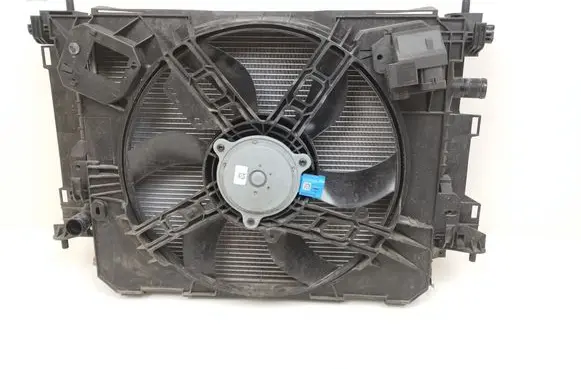 Smart ForFour II W453 Radiator set 255507773R PA66GF25 93868365