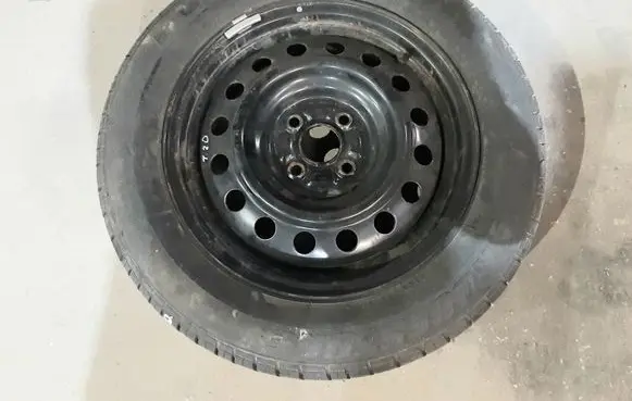 Toyota Corolla Verso E121 R15 spare wheel 