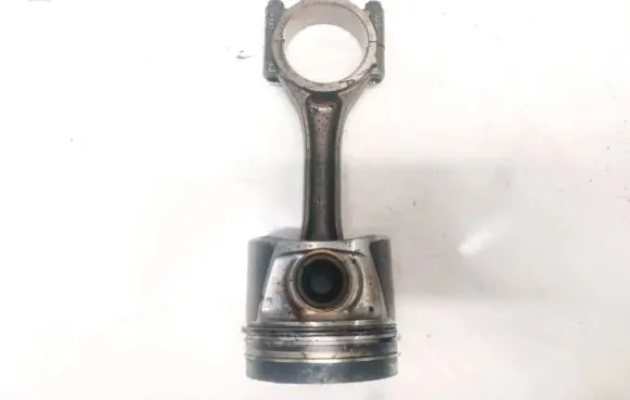 Volkswagen PASSAT B6 Piston with connecting rod