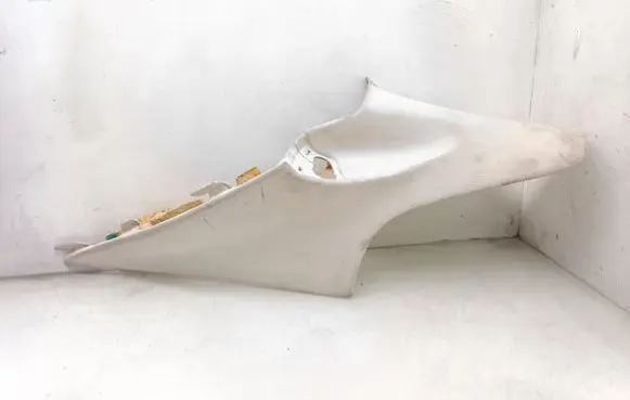 Mercedes-Benz CLS C219 (C) pillar trim A2196901825