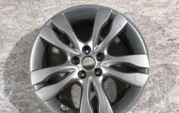 R18 alloy rim