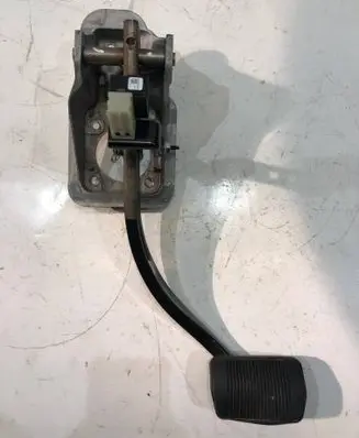 Jeep Cherokee Brake pedal