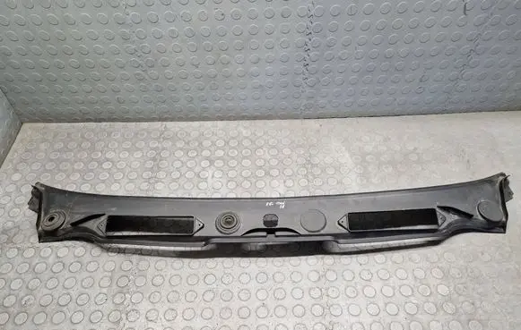 BMW 1 E81 E87 Wiper trim 7125599