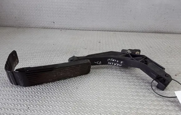 Mercedes-Benz S W140 Accelerator throttle pedal 1293000004
