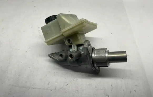 Mercedes-Benz GL X166 Brake fluid reservoir 32668086 8692