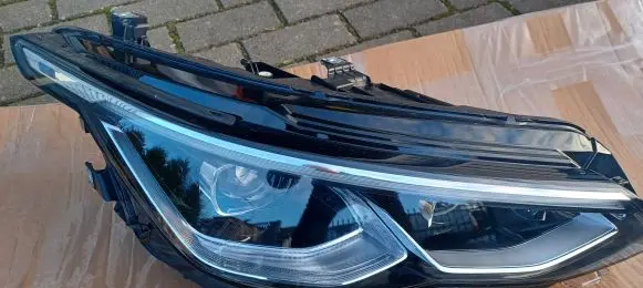 Volkswagen Golf VIII Headlight/headlamp 5H0941060F