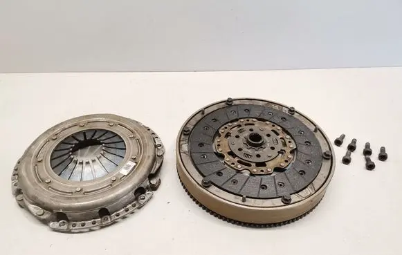 Ford Focus Clutch set kit FM517550AA FM51AA2301 FM516477DD