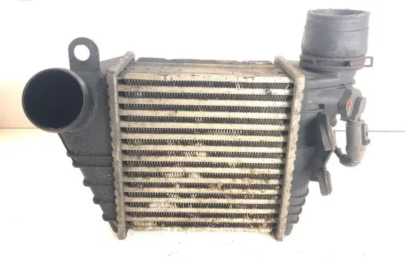 Skoda Octavia Mk1 (1U) Intercooler radiator 8ML376776051