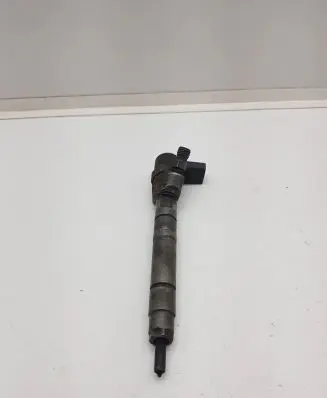 Mercedes-Benz C W203 Fuel injector A6130700687 261101