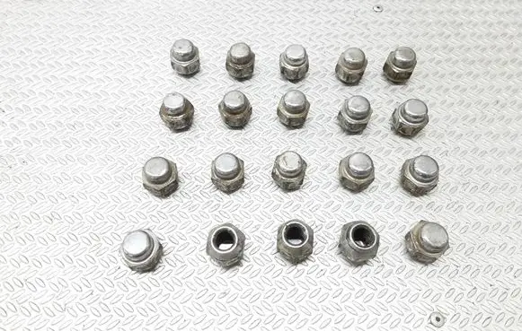 Mazda 5 Nuts/bolts 