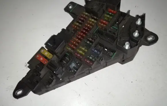 BMW 5 E60 E61 Fuse module 6906588 6906603