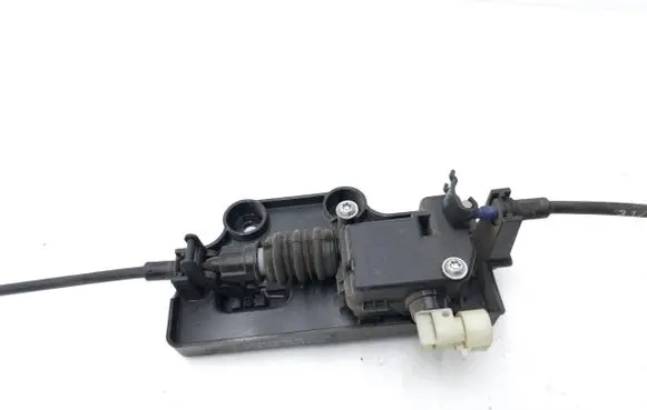 Tesla Model S Engine bonnet/hood lock/catch 106181400B