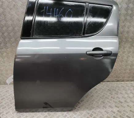Suzuki Swift II Rear door 6800471L00