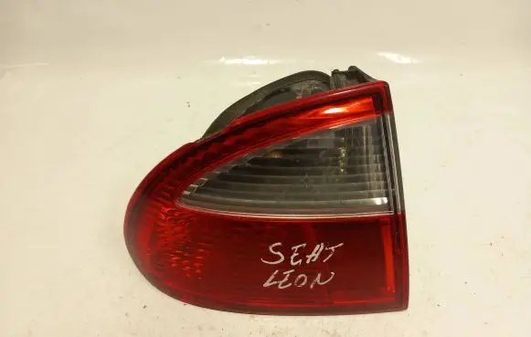 Seat Leon (1M) Rear/tail lights 1m6945095