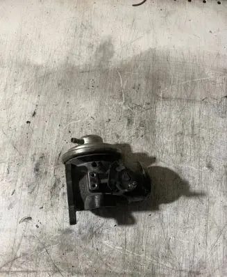 Audi A3 S3 8L EGR valve 038129637