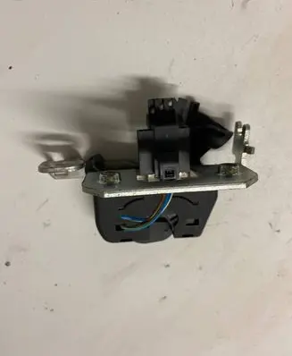 Mercedes-Benz C W204 Seat back rest lock catch A2049200372