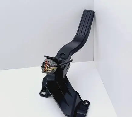 Ford Mondeo Mk III Accelerator throttle pedal 2S719F836DA