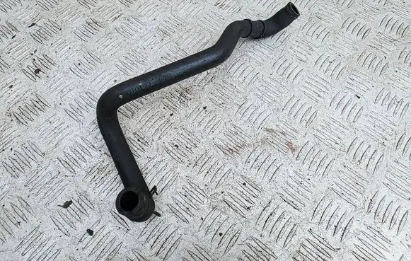 Audi TT Mk1 Air intake hose/pipe 06A121069C 06A121069
