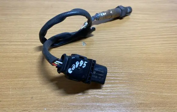Volkswagen PASSAT B6 Lambda probe sensor 1982404682 C3885