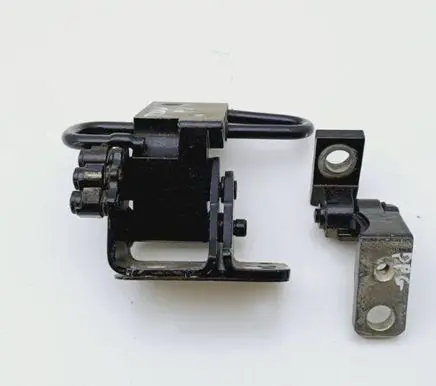 Volkswagen Touran I Front door lower hinge 1T0831412A 6Q0831402B
