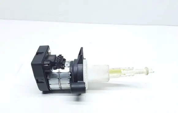 Mercedes-Benz E W212 Headlight level adjustment motor 6NM00971500 014312013842AF