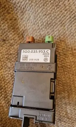 Volkswagen PASSAT B8 USB control unit 5G0035953C