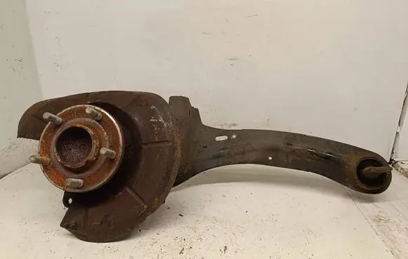 Rear wheel hub spindle/knuckle