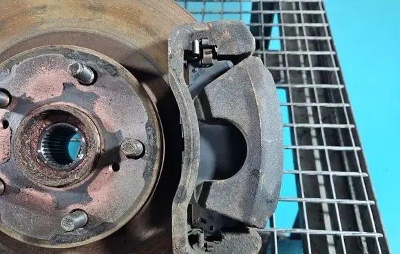 Toyota RAV 4 (XA40) Front brake caliper IMPRK1564451