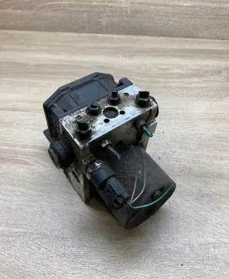 Renault Scenic I ABS Pump 0265950046 8200090690